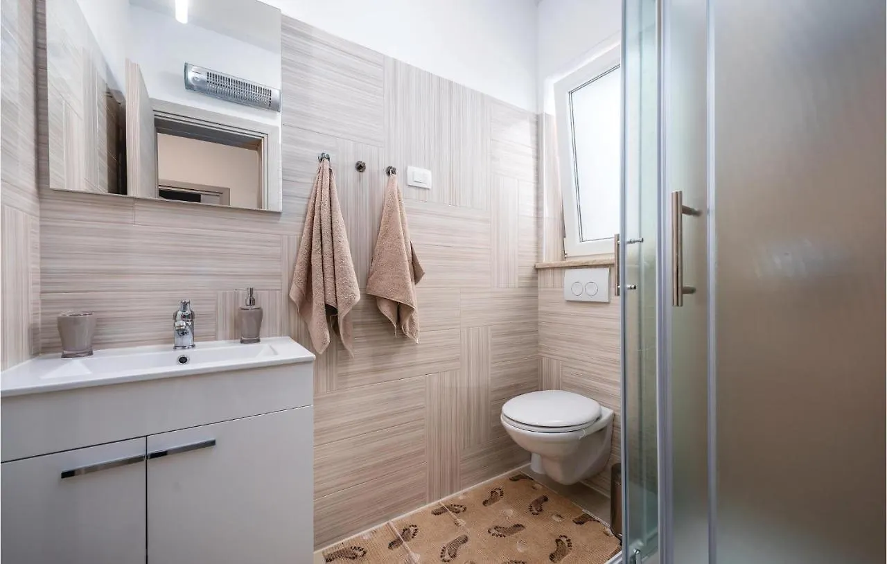 度假居 3 Bedroom Stunning Home In Labin
